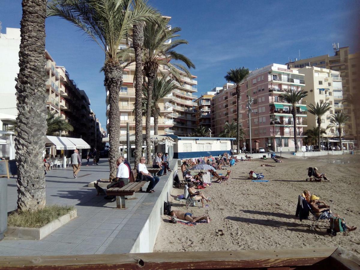 Apartment Only 250M From The Beach Los Locos 또레비에하 외부 사진